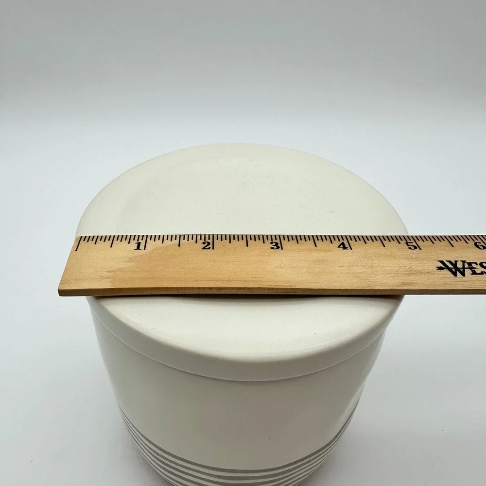 Hearth‎ and Home with Magnolia Stoneware Canister with Ribs (Medium Size)